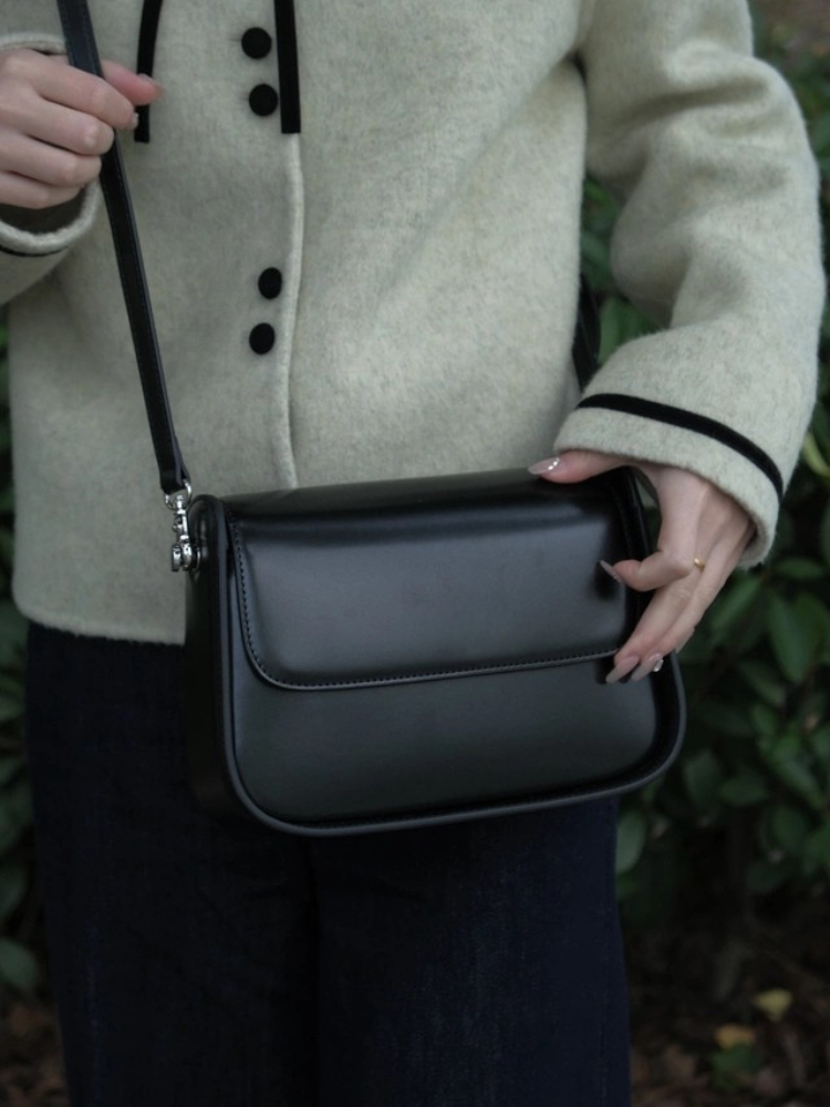 CELLA WYN - Urban Mesh