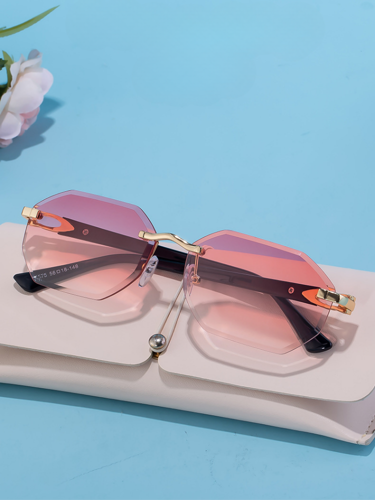 NOIR SHADES