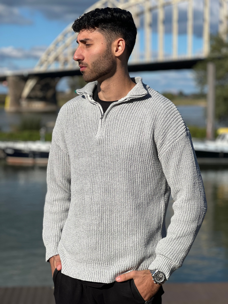 THE URBAN FLOW HALF-ZIP