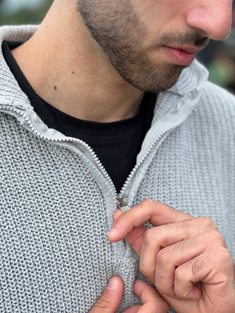 THE URBAN FLOW HALF-ZIP